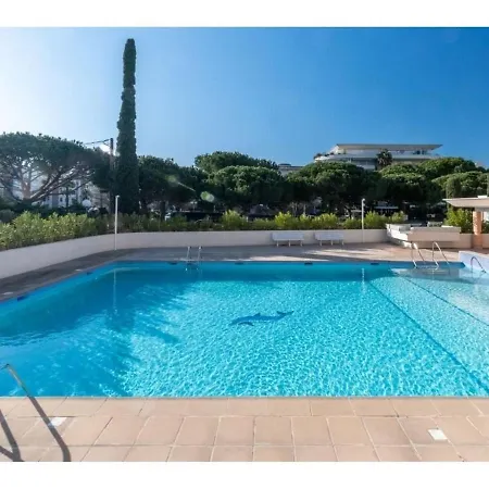Apartment A Frejus, Piscine, A 500m, Clim, Parking, Terrasse, 4 Couchages - Fr-1-226a-110